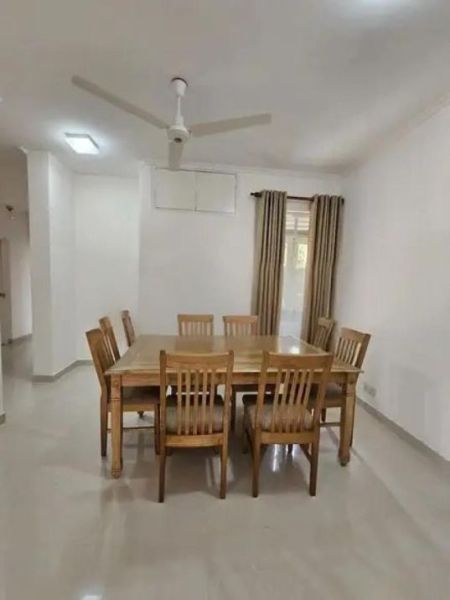 Dining room - Apartment For Rent In Colombo 7 ( File Number 3213b ) Dharmapala  Mawatha