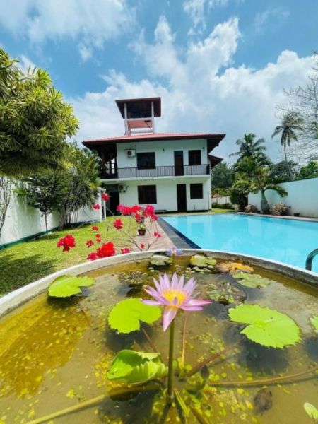 Pool - 5 Bedroom villa for sale in Bentota for Rs. 62 million (negotiable)