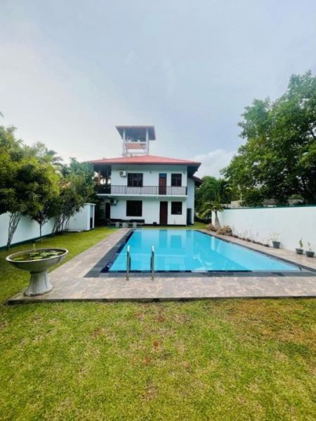 Pool - 5 Bedroom villa for sale in Bentota for Rs. 62 million (negotiable)