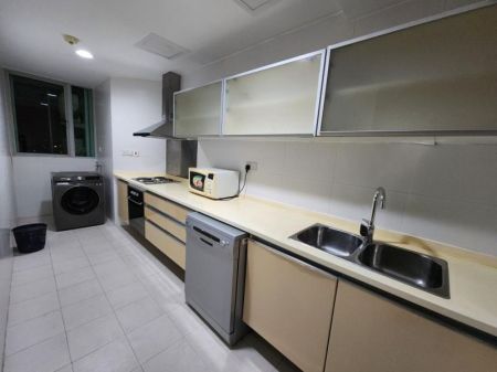 Kitchen - 2 Bed Apartment For Sale At Monarch Residencies - Colombo 3