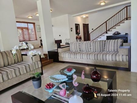 Living Room - House for Sale in Battaramulla | 5 Bedrooms – 21 Perches | LKR 165 Million | KO-697