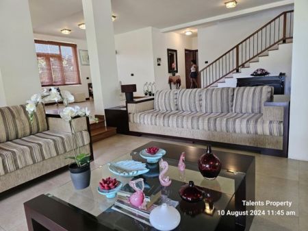 Living Room - House for Sale in Battaramulla | 5 Bedrooms – 21 Perches | LKR 165 Million | KO-697