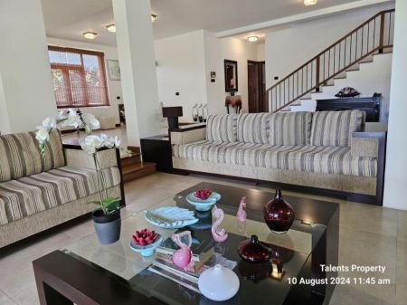 Living Room - House for Sale in Battaramulla | 5 Bedrooms – 21 Perches | LKR 165 Million | KO-697