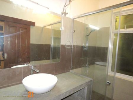 Bathroom - 2 Bedroom unfurnished apartment for rent in Evergreen Park Colombo 05 