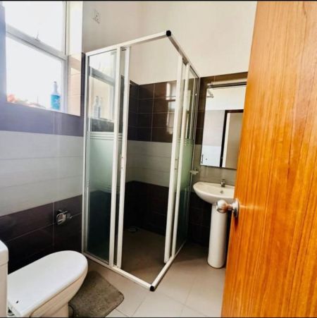 Bathroom - UNFURNISHED 3 BEDROOM APARTMENT FOR Rent IN THALAWATHUGODA