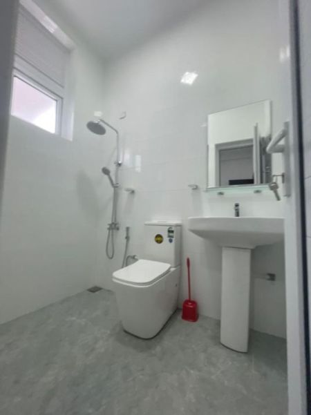 Bathroom -  2 Bedroom Fully Furnished Apartment Rental in Dehiwala