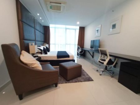 Living Room - (A8239) Platinum 1 - 03 Rooms Furnished Apartment for Sale 