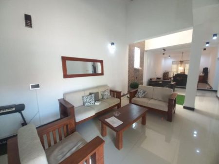 Living Room - Three-Storey House for Sale in Ja-Ela (Ref: H1984)