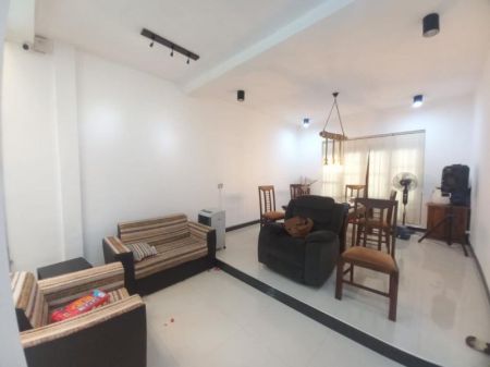 Living Room - Three-Storey House for Sale in Ja-Ela (Ref: H1984)