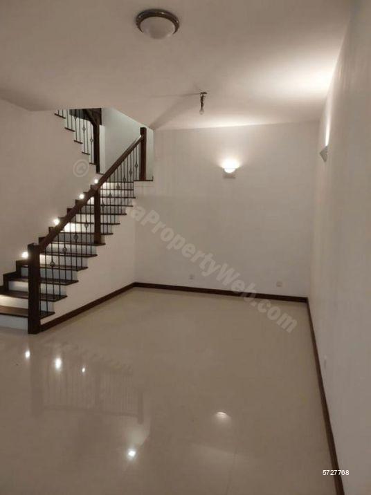 Nawala House for sale/rent