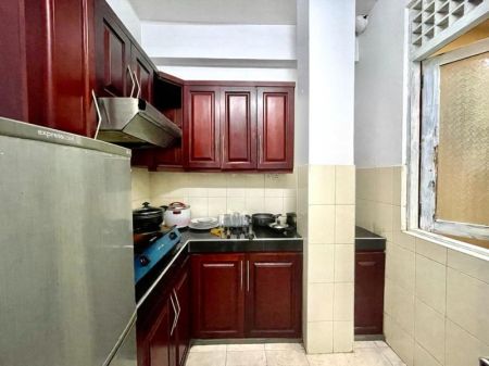 Kitchen - Fully Furnished Apartment Short-Term Rental in Wellawatta