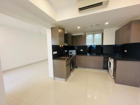 Kitchen - ⭕️ (S743) බත්තරමුල්ල Fairway Urban Homes හි විකිණීමට ඇති මහල් නිවාසය