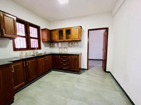 Kitchen - (SE1249) 6 Bedroom house for sale in Ethul Kotte for Rs. 65 million (negotiable)