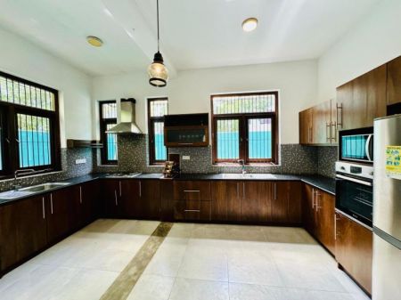 Kitchen - (SE1318) 4 Bedroom house for sale in Thalawathugoda for Rs. 76.50 million (negotiable)