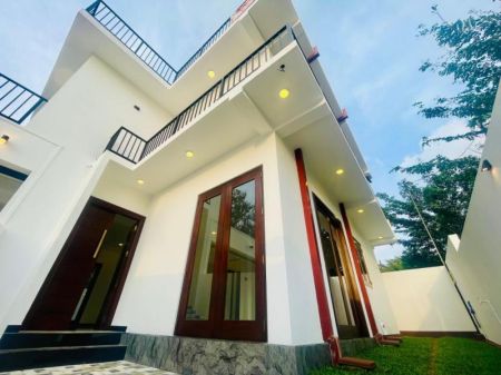 Exterior -  ⭕️ (MH242)  Brand-New Luxury House for Sale in Malabe