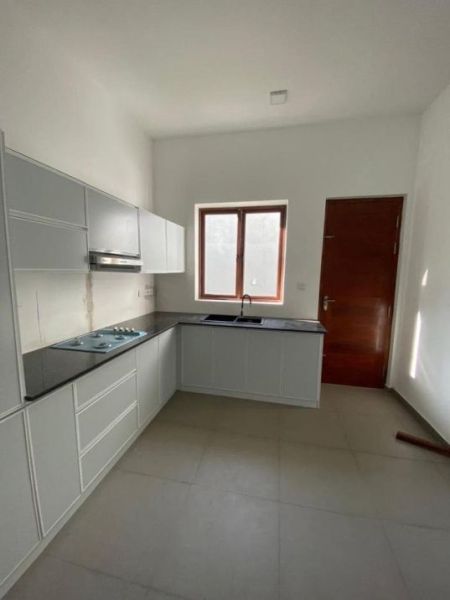 Kitchen - Brand New 6-Bedroom House for Rent in Mount Lavinia