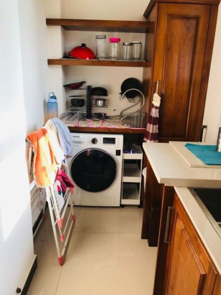 Kitchen - 3 Bedroom Plus Entertainment Room for Rent at Colombo 4