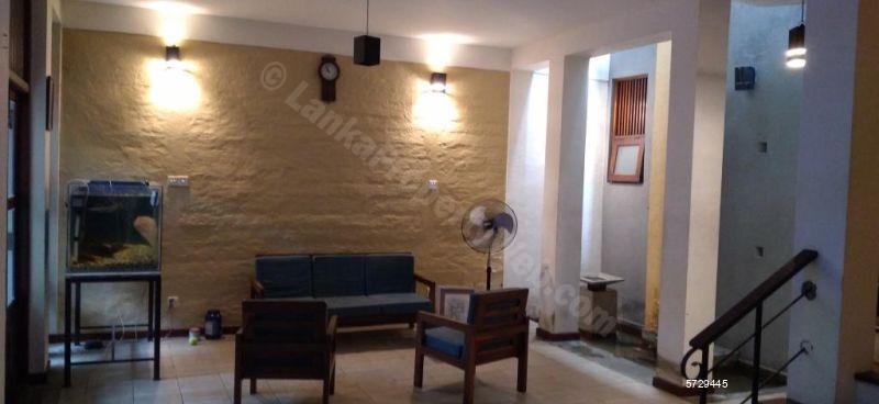 Nawala House for sale/rent