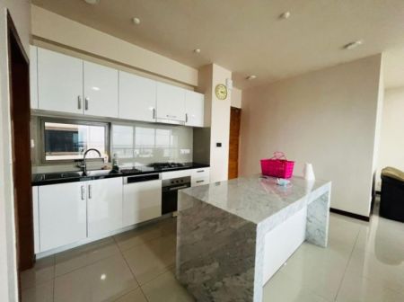 Kitchen - Kings View - 03 Bedroom Semi Furnished Apartment For Sale in Kotte (A700)