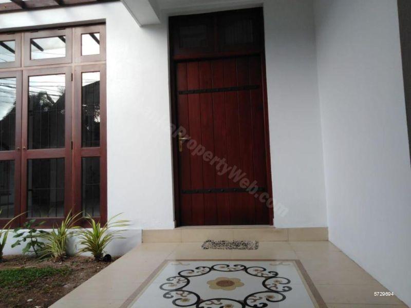 Battaramulla House for sale/rent