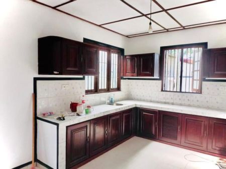 Kitchen - (P173) Single story house for sale in Arawwala