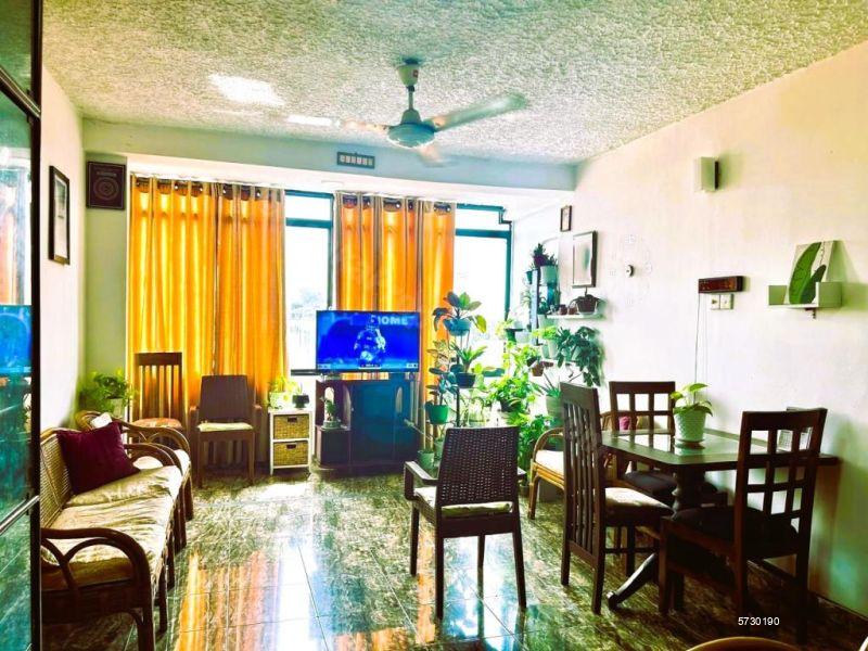 Mount Lavinia Apartment for sale/rent