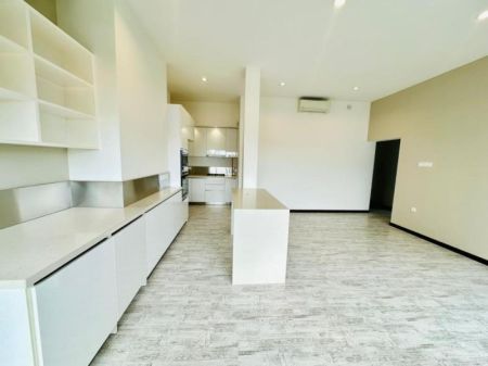 Kitchen - Luxury Brand New Apartment For Sale At Colombo 7/8 (end of Horton place) 