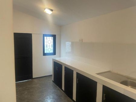 Kitchen - 3 Bedroom house for sale in Kotikawatta 