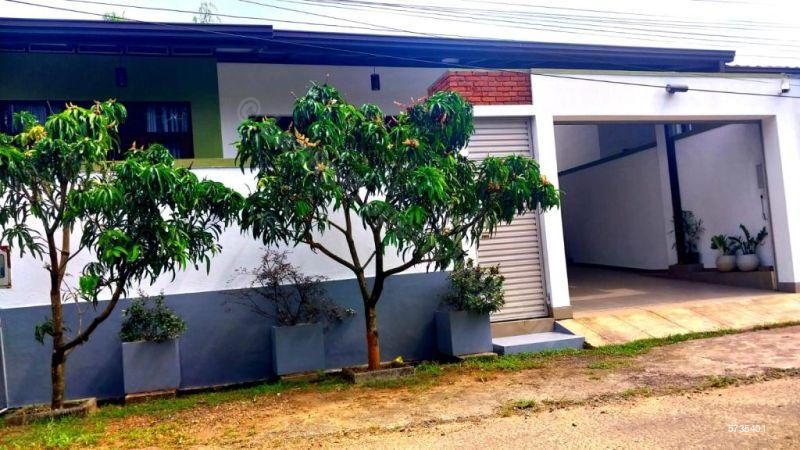 Athurugiriya House for sale/rent