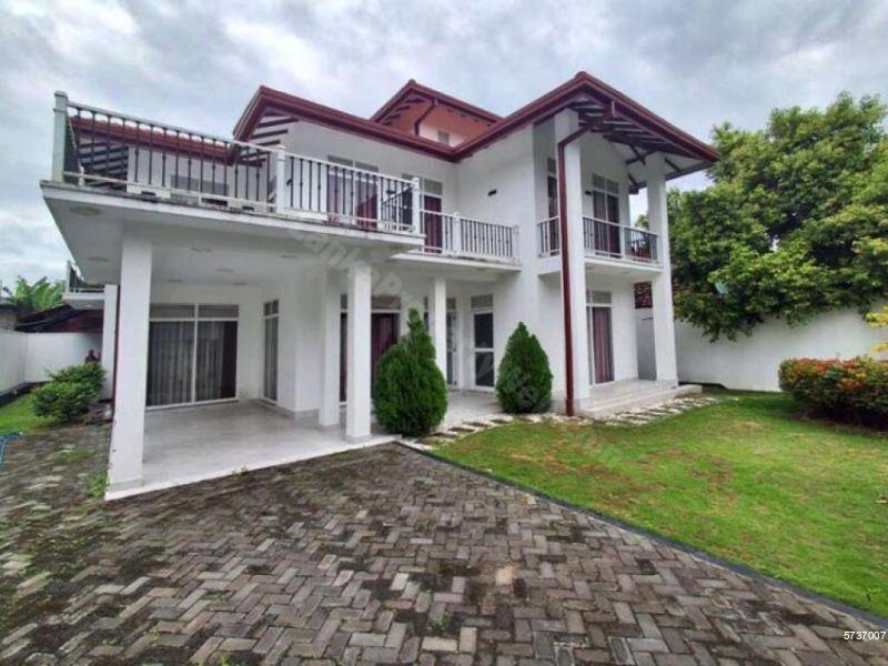 Gampaha House for sale/rent