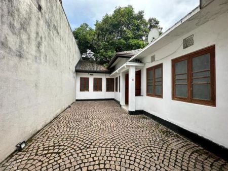 Exterior - 4BR Single Storied House for Sale in Colombo 5