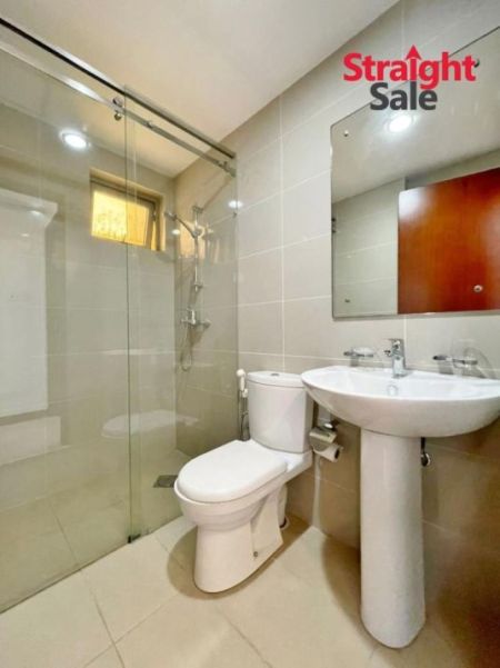 Bathroom - Two Bed Apartment for Rent OnThree20 in Colombo 02 [AR 02]