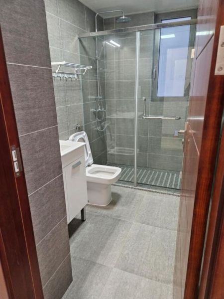 Bathroom - - Astoria Furnished Apartment for Rent - A41042