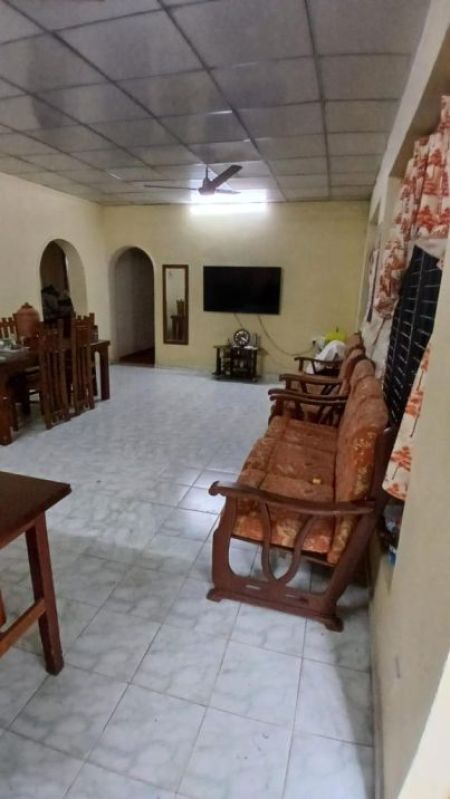 Living Room - Hous for Sale in Angulana