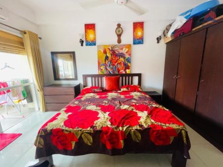 Bedroom - Fully furnished 03 Bedroom apartment for sale in Rajagiriya.