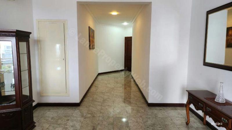 Colombo 2 Apartment for sale/rent