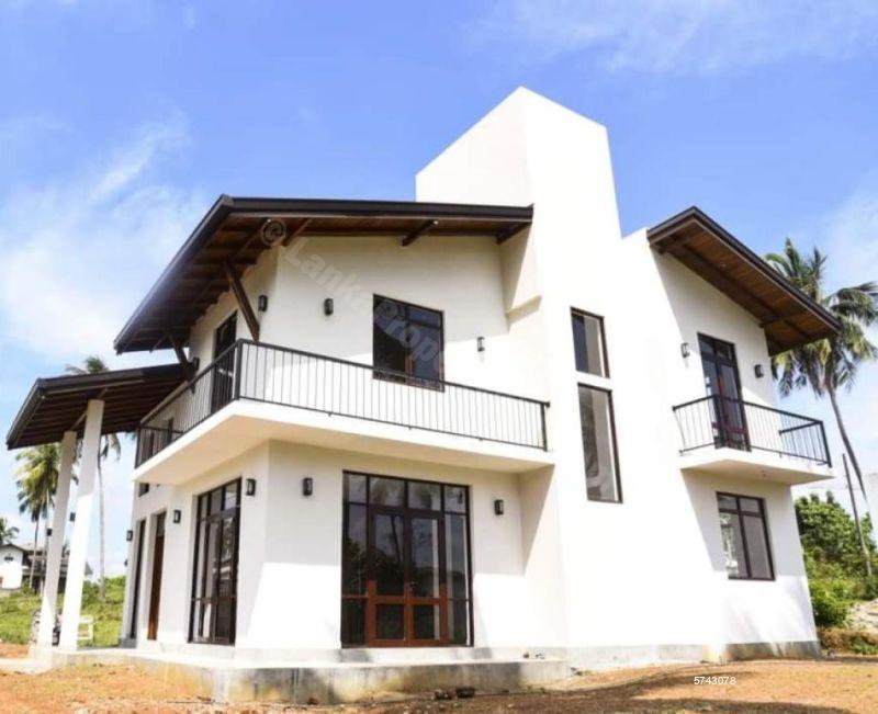 Kadawatha House for sale/rent