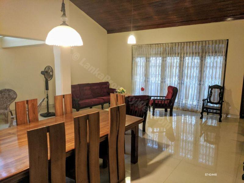 Boralesgamuwa House for sale/rent