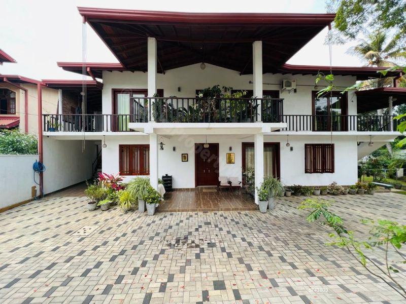 Nugegoda House for sale/rent