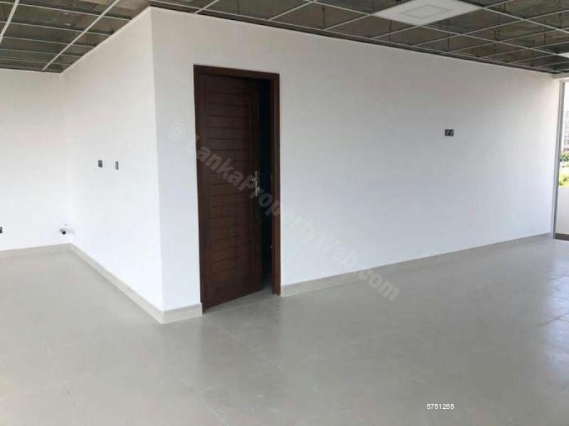 Colombo 8 Commercial for sale/rent